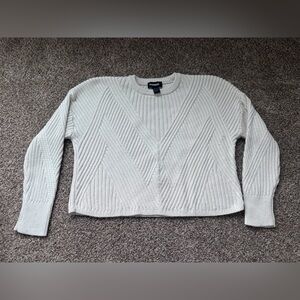 Express Women's White/Cream Cropped Sweater